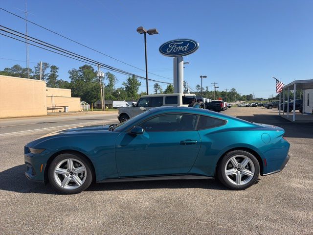 2026 Ford Mustang EcoBoost Fastback's photo