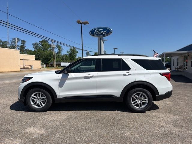 2026 Ford Explorer's photo