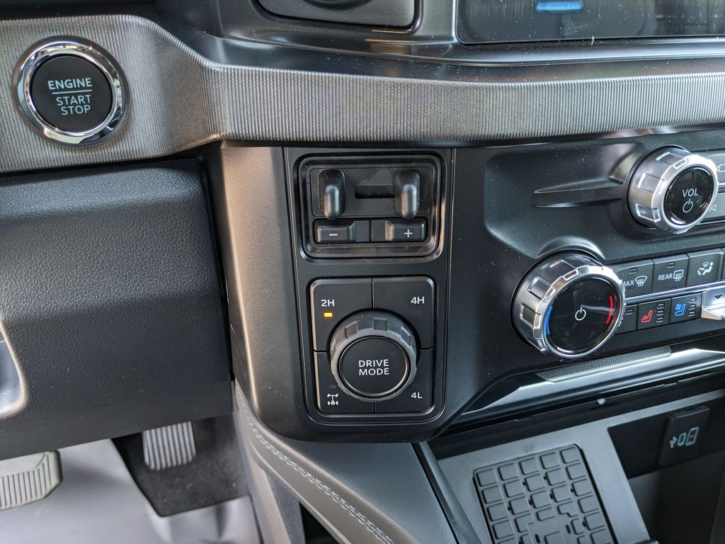 2026 Ford F-350 Super Duty Platinum - Photo 26