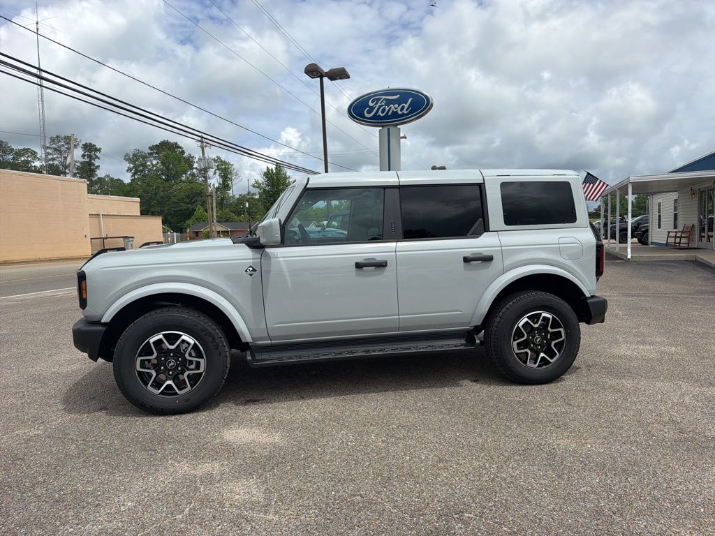 2026 Ford Bronco Outer Banks 4x4's photo