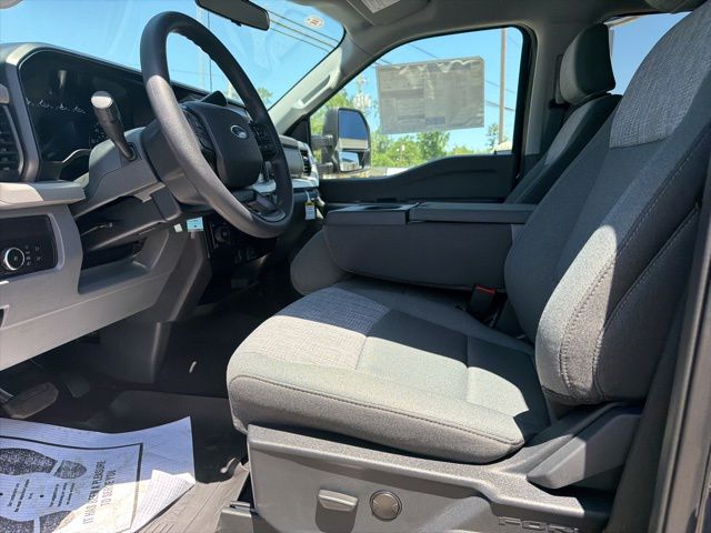 2025 Ford F-250 Super Duty XLT - Photo 9