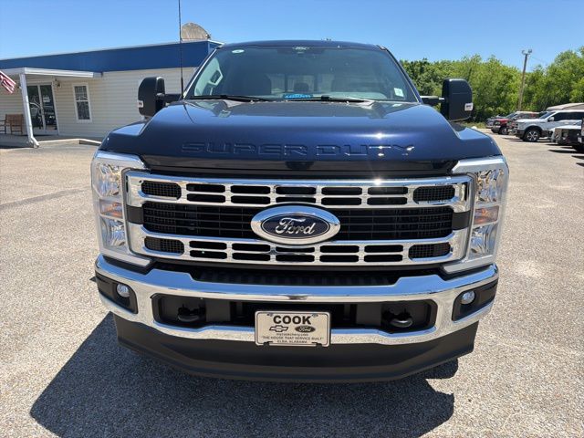 2025 Ford F-250 Super Duty XLT - Photo 3