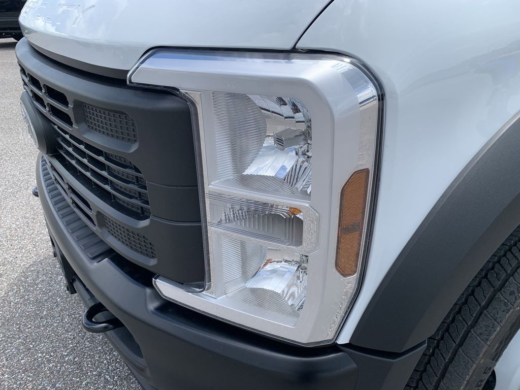 2026 Ford F-450 Super Duty Chassis Cab XL - Photo 9
