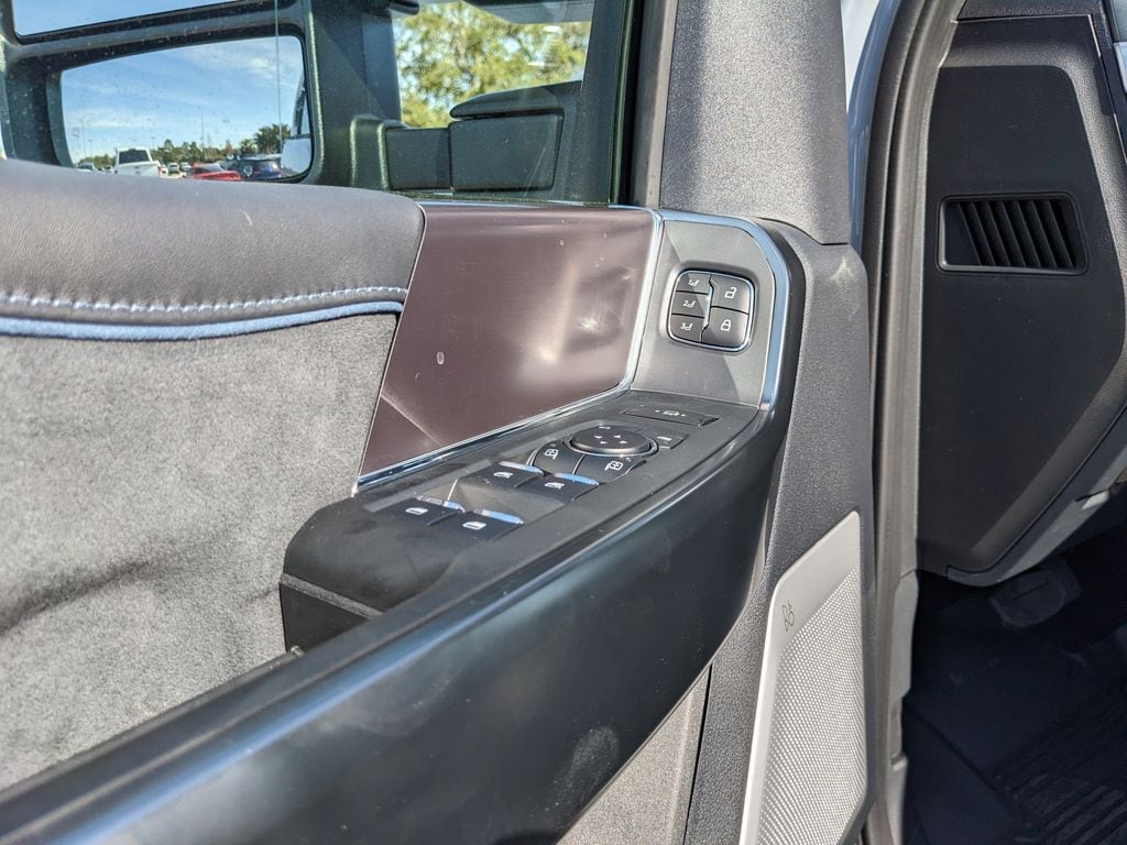 2026 Ford F-350 Super Duty Platinum - Photo 21