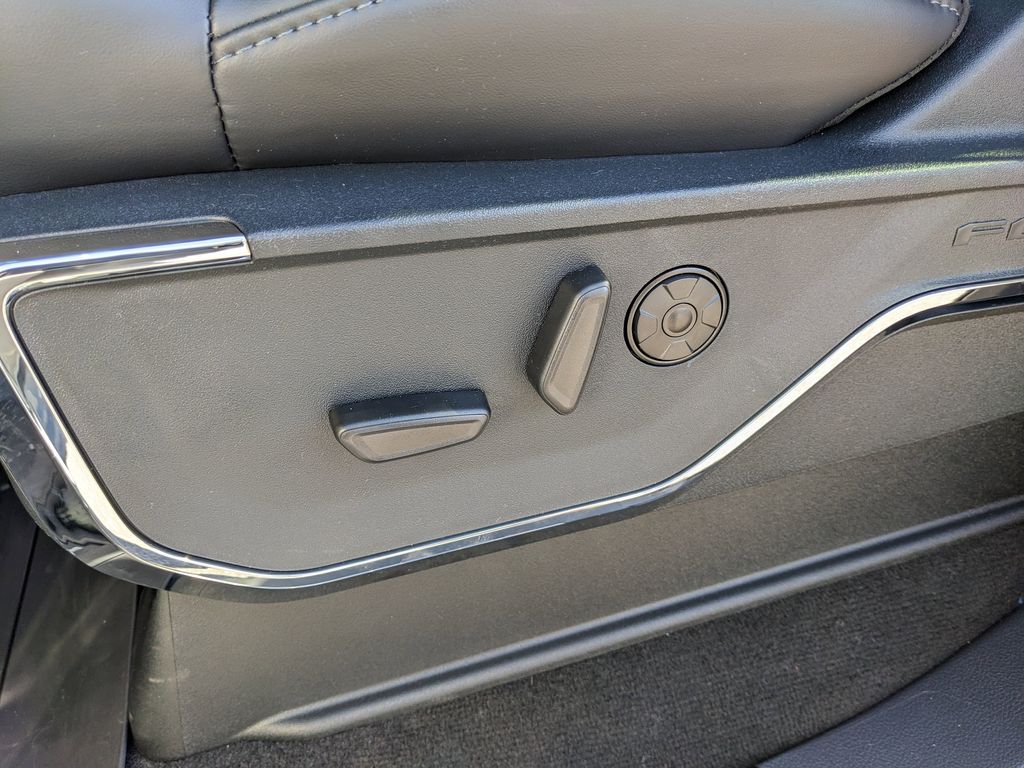 2026 Ford F-350 Super Duty Platinum - Photo 23