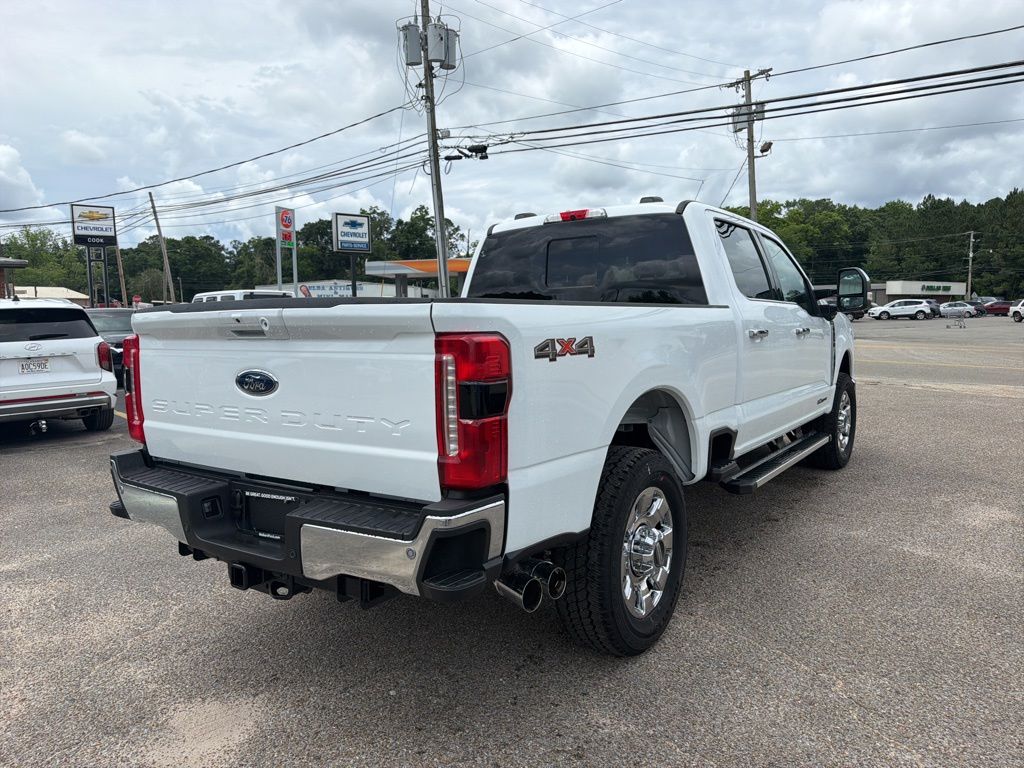 2026 Ford F-350 Super Duty Lariat - Photo 6