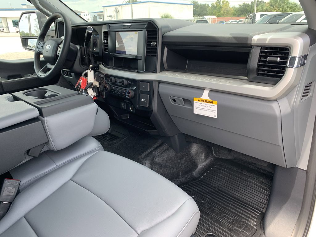 2026 Ford F-450 Super Duty Chassis Cab XL - Photo 13
