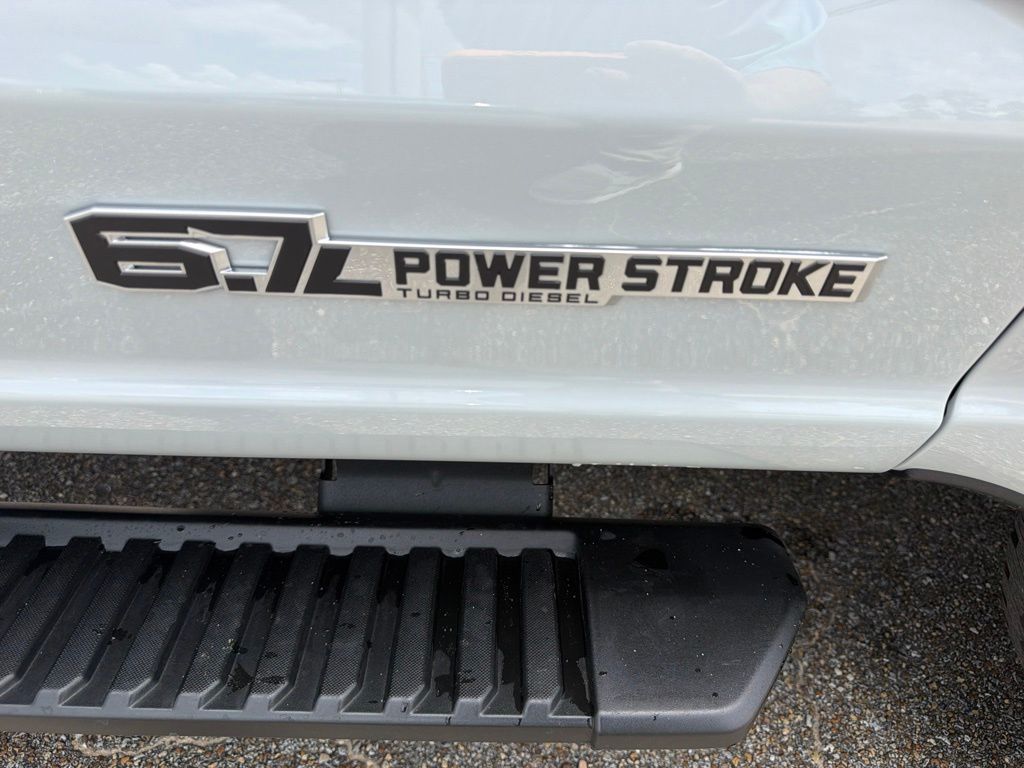 2026 Ford F-350 Super Duty XL - Photo 13