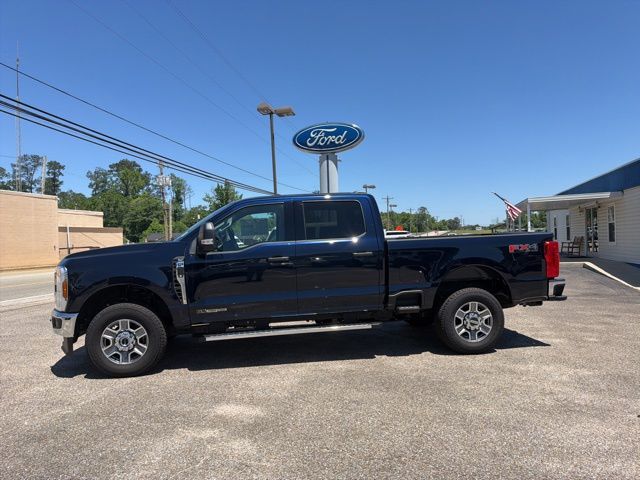 2025 Ford F-250 XLT 4x4 Crew Cab 6-3/4' Box's photo