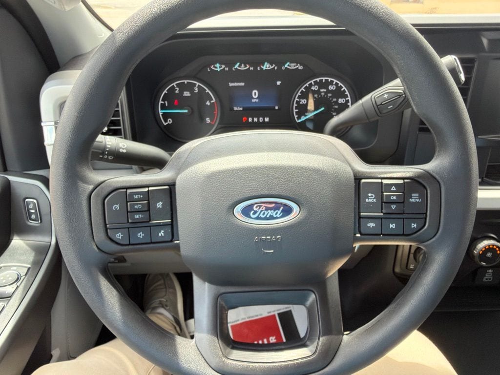 2026 Ford F-350 Super Duty XL - Photo 31