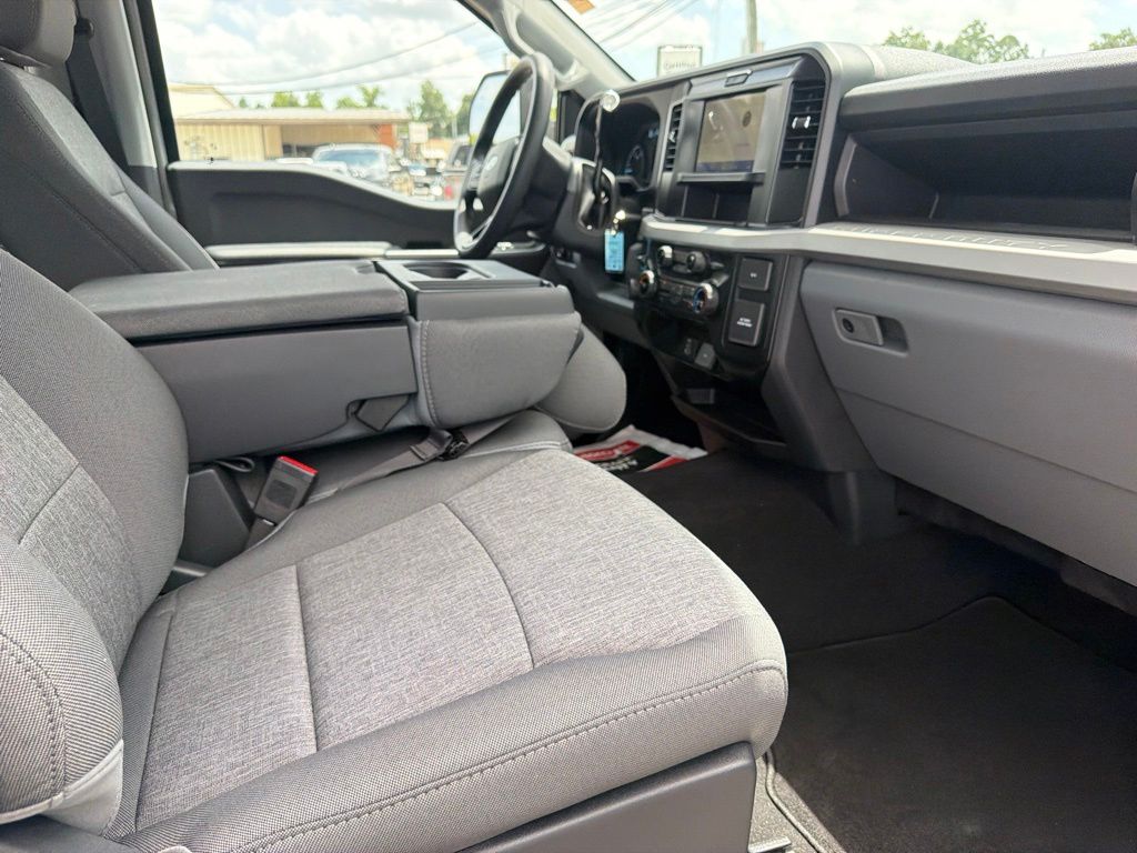 2026 Ford F-350 Super Duty XL - Photo 21