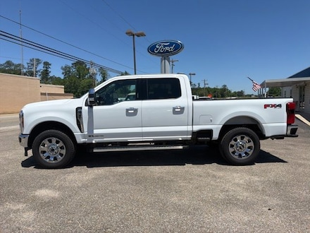 2026 Ford F-250SD Lariat Truck