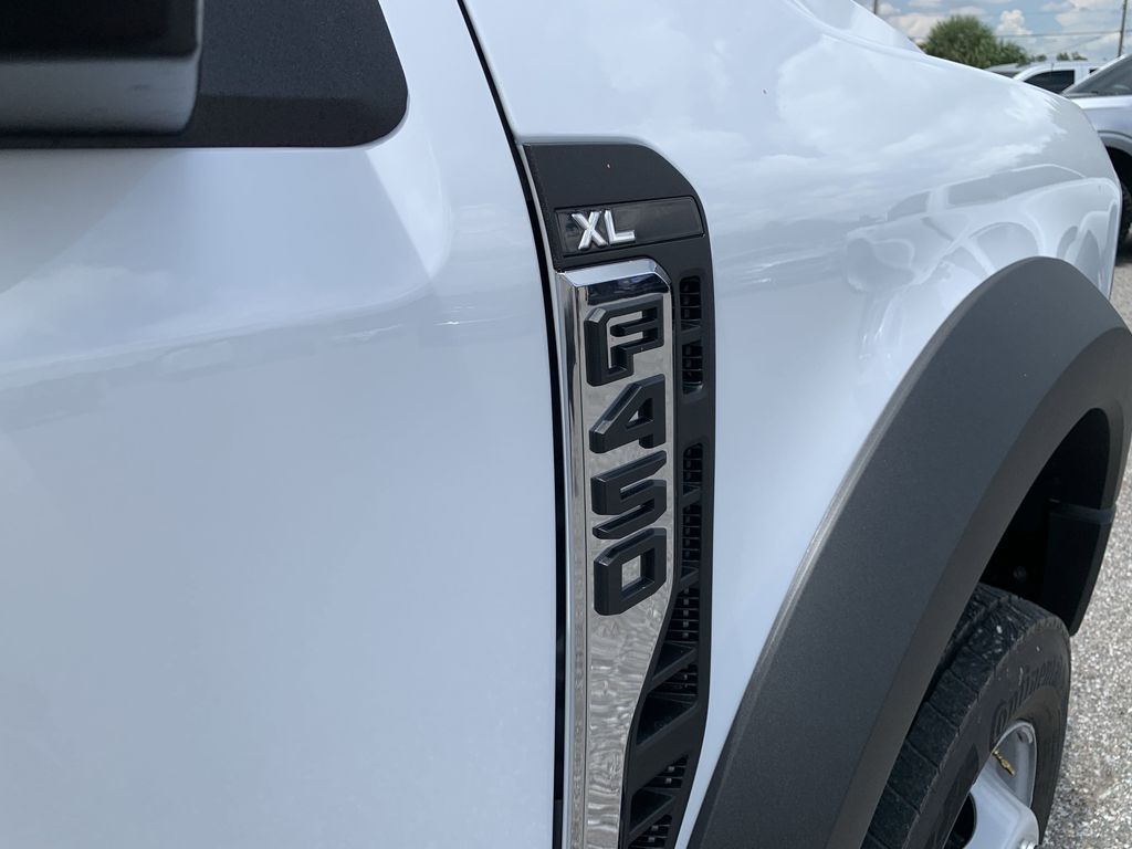 2026 Ford F-450 Super Duty Chassis Cab XL - Photo 12