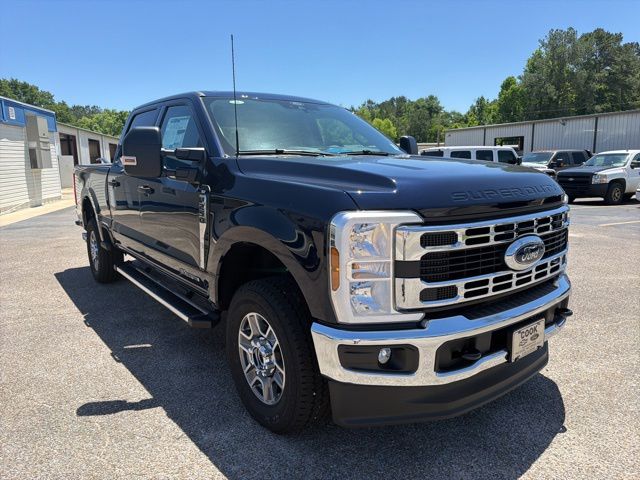 2025 Ford F-250 Super Duty XLT - Photo 4