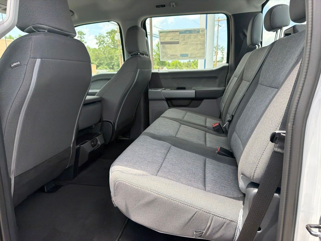 2026 Ford F-350 Super Duty XL - Photo 17