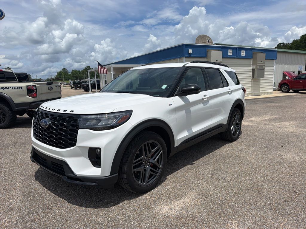 2025 Ford Explorer ST-LINE 4WD (PL535)'s photo