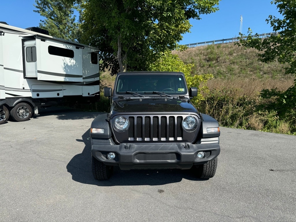 Used 2018 Jeep All-New Wrangler Unlimited Sport S with VIN 1C4HJXDG6JW142819 for sale in Moorefield, WV