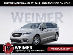 2026 Chrysler Pacifica Select Passenger Van