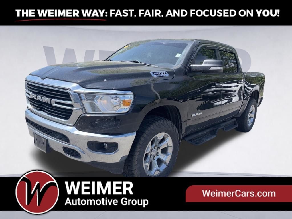 2020 RAM 1500 Big Horn/Lone Star 4x4 Crew Cab 5'7's photo