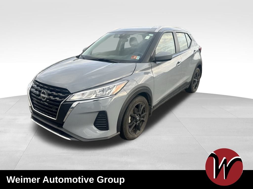 2024 Nissan Kicks SV's photo