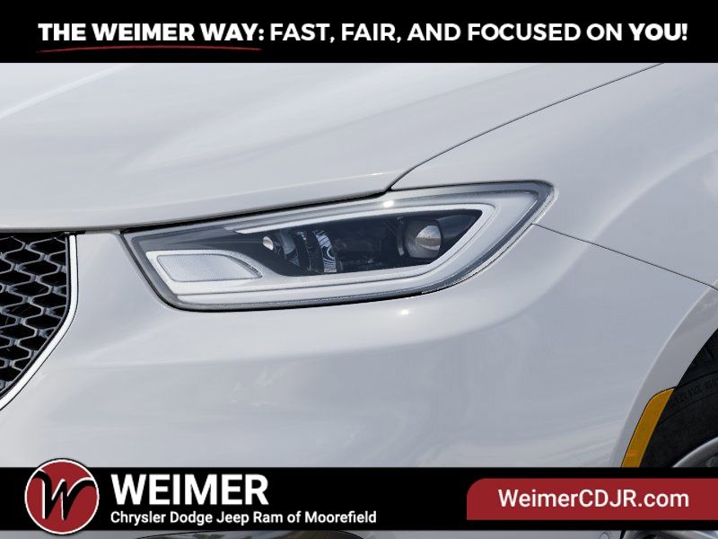 2025 Chrysler Pacifica Select - Photo 10