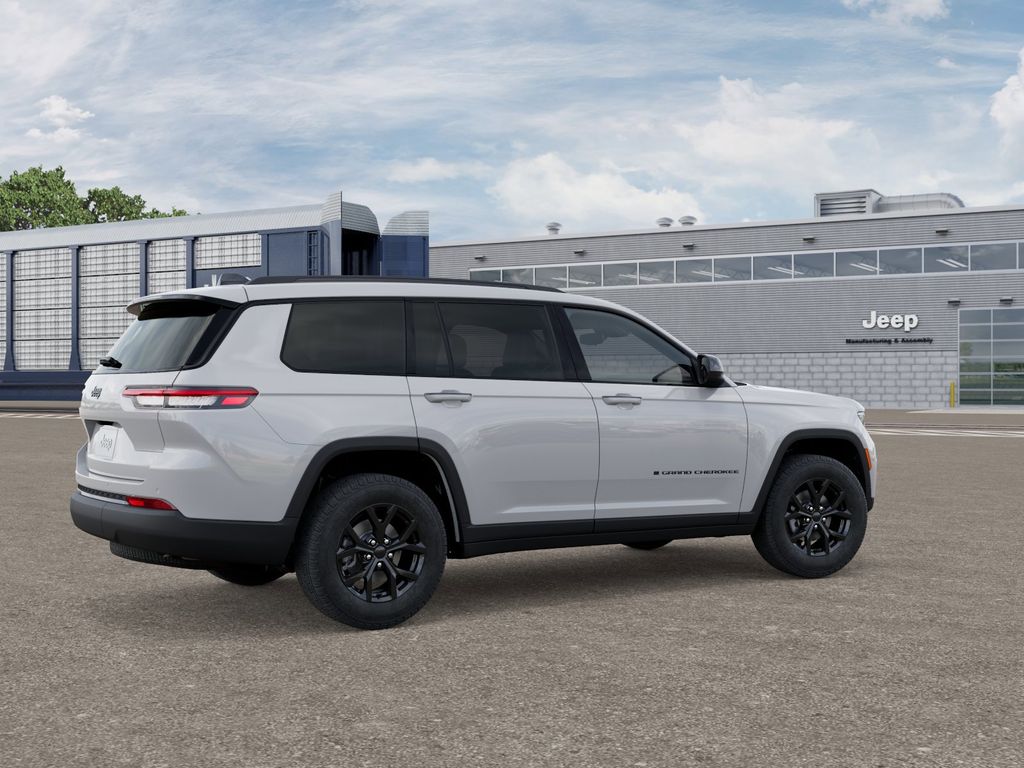 2025 Jeep Grand Cherokee Altitude X photo 3