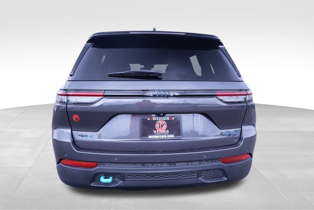 2022 Jeep Cherokee Trailhawk 4xe photo 3