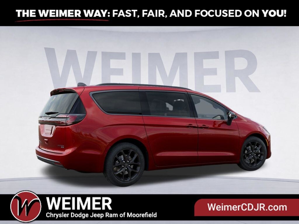New 2027 Chrysler Pacifica Limited Passenger Van