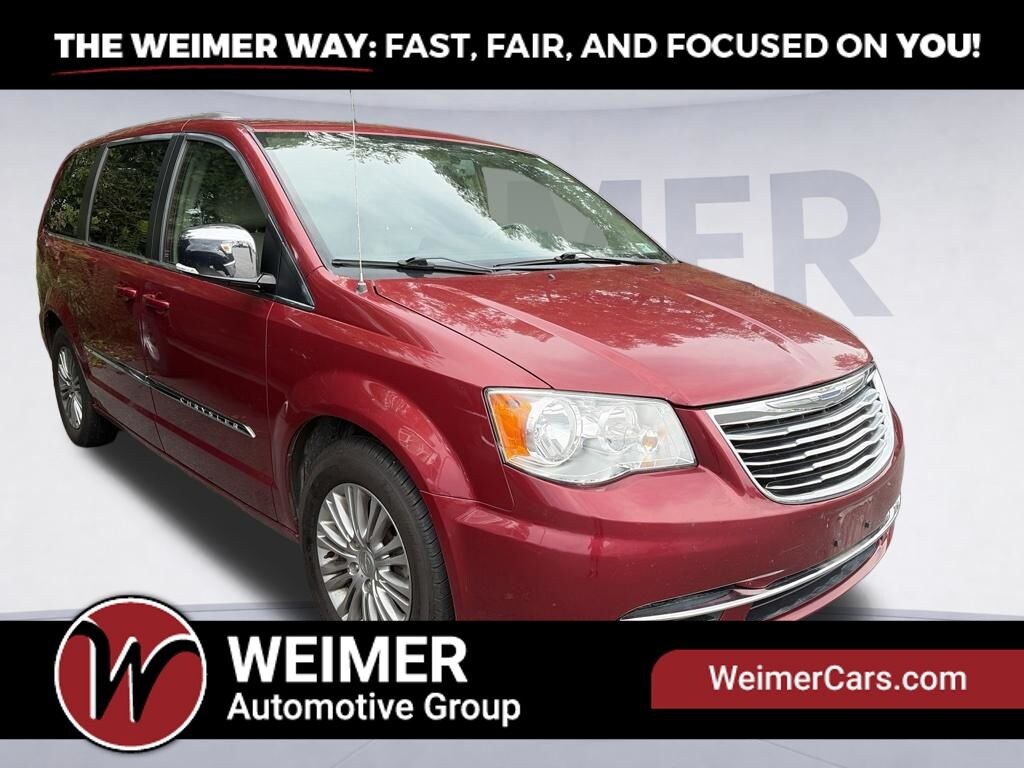 Used 2016 Chrysler Town & Country Touring-L Van LWB Passenger Van