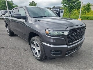 2025 Ram 1500 TRADESMAN CREW CAB 4X4 5'7 BOX Pickup