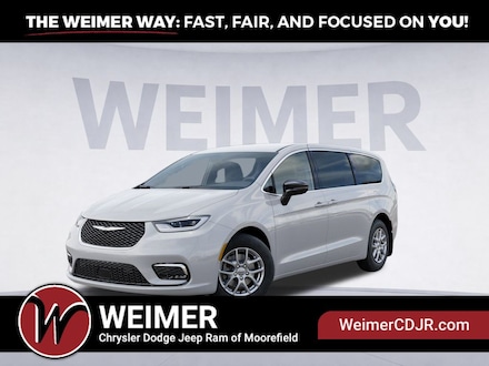 2025 Chrysler Pacifica Select Passenger Van