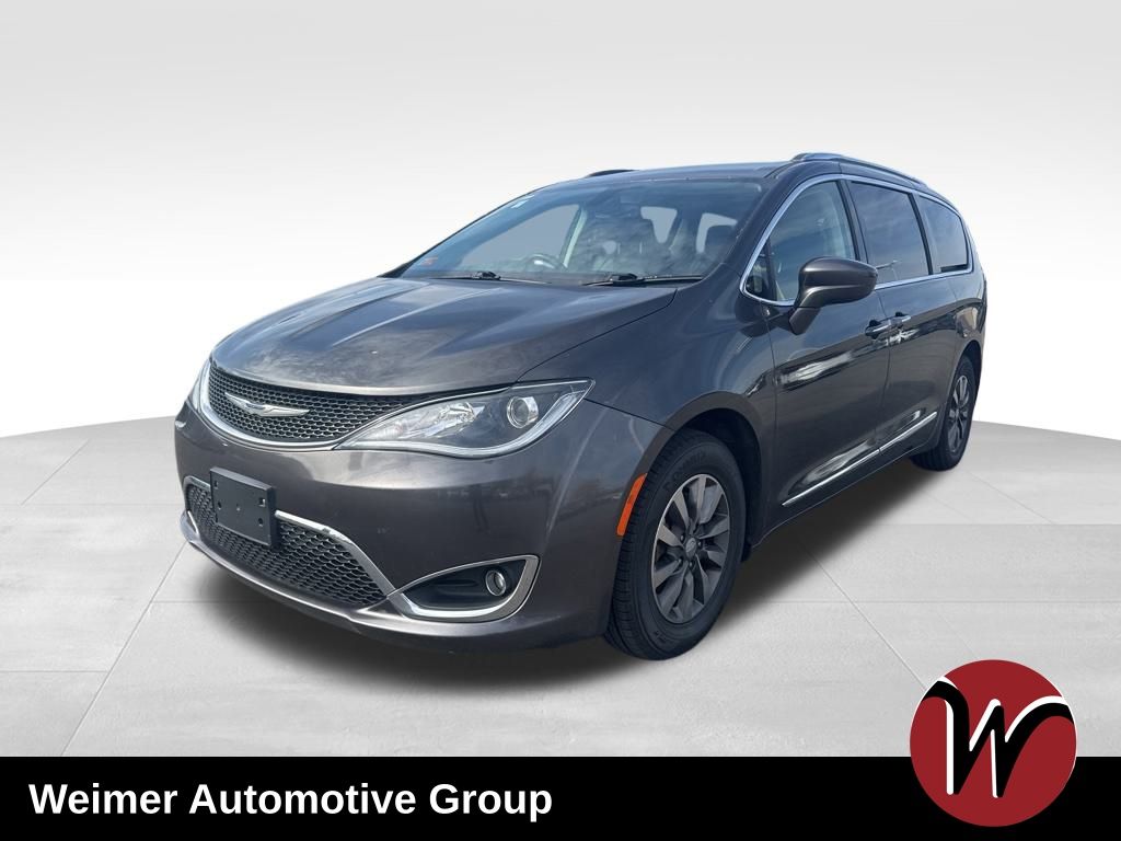 2020 Chrysler Pacifica Touring L Plus's photo