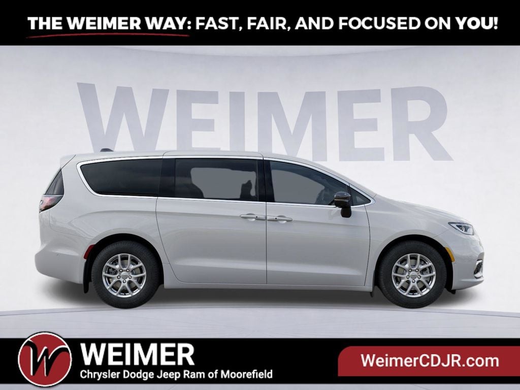 2025 Chrysler Pacifica Select - Photo 21