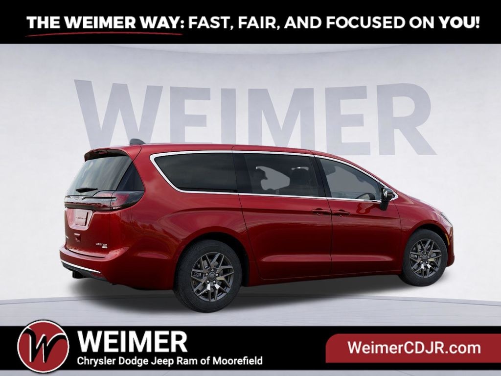 New 2027 Chrysler Pacifica Limited Passenger Van