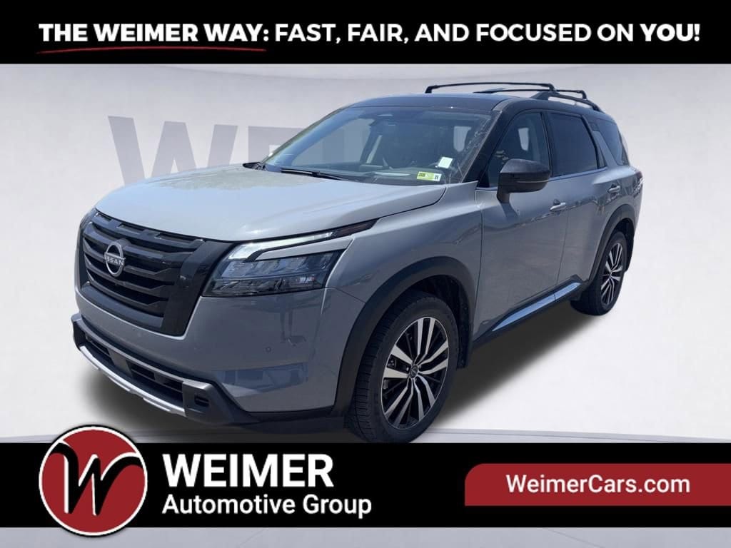 Used 2025 Nissan Pathfinder Platinum