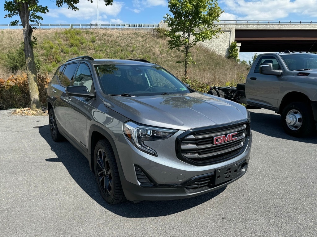 Used 2020 GMC Terrain SLE with VIN 3GKALTEV5LL327250 for sale in Moorefield, WV