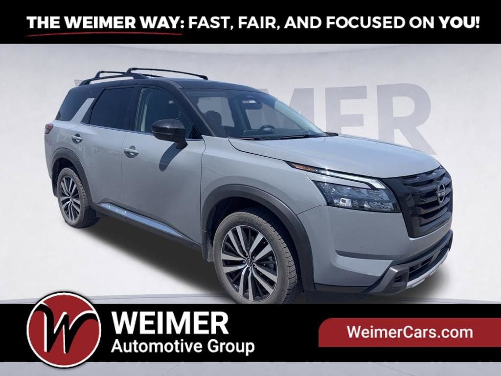 Used 2025 Nissan Pathfinder Platinum