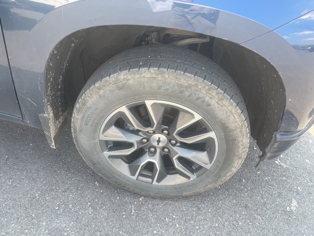 Used 2019 Chevrolet Silverado 1500 RST with VIN 3GCUYEED0KG276616 for sale in Moorefield, WV