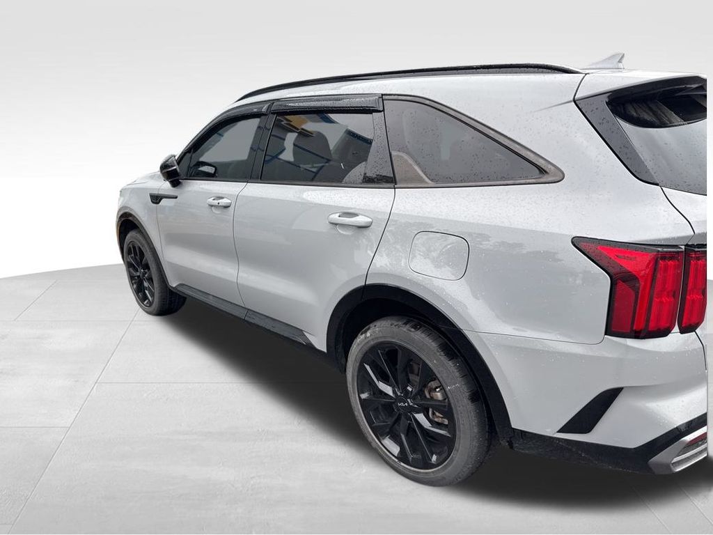 2023 Kia Sorento SX photo 2