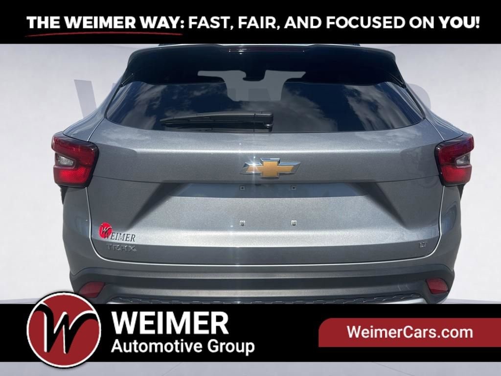 Used 2025 Chevrolet Trax LT SUV