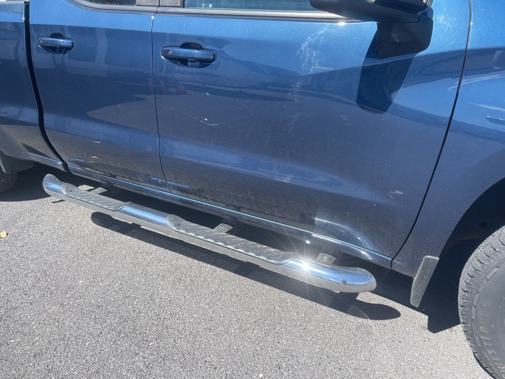 2019 Chevrolet Silverado 1500 LT photo 3