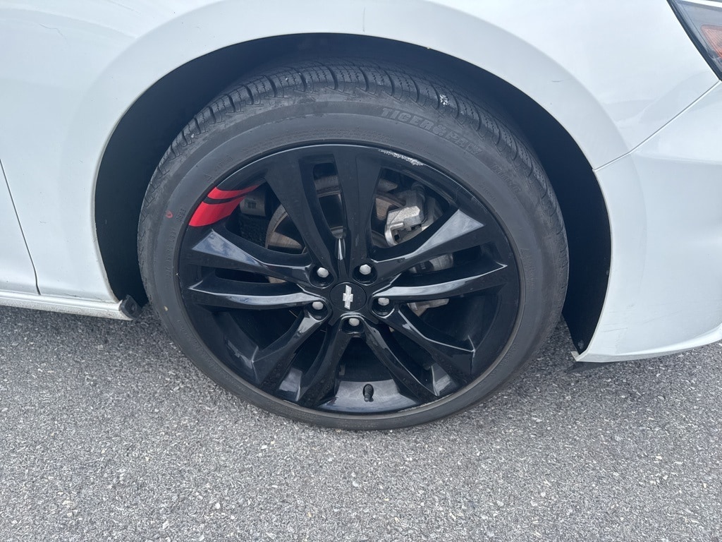 1G1ZD5ST9JF263305