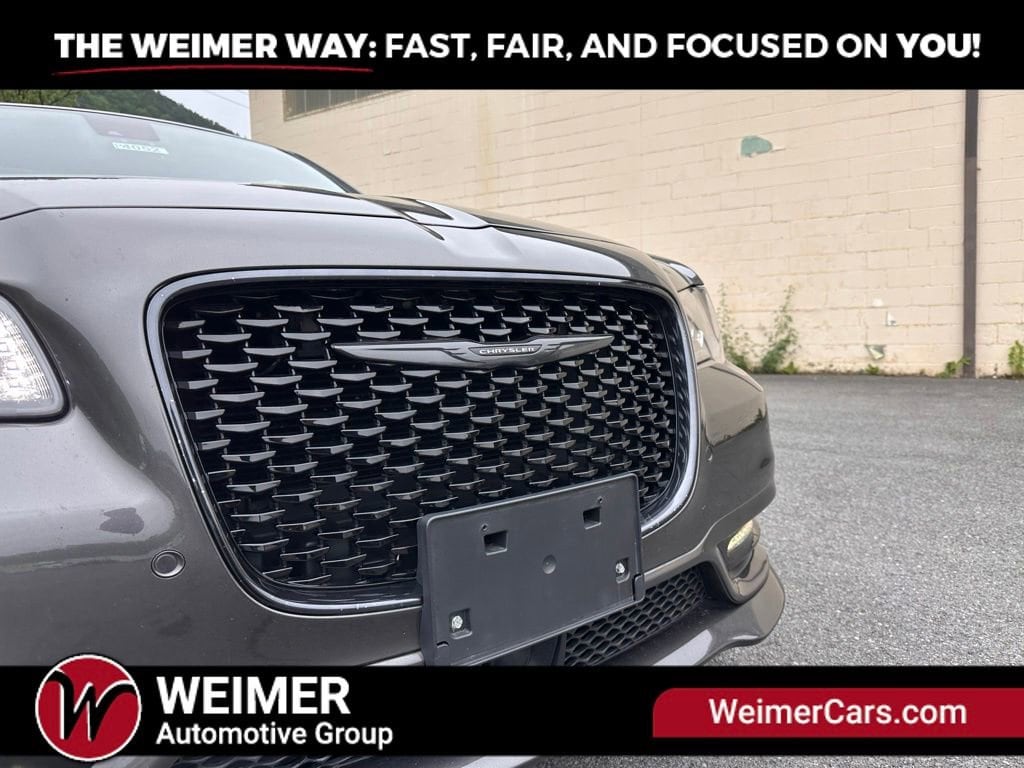 Used 2023 Chrysler 300 Touring L Sedan