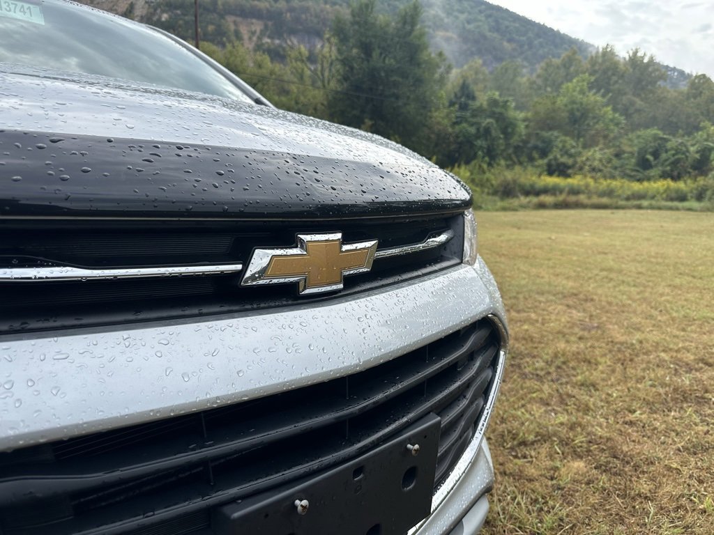 2022 Chevrolet Trax LT photo 3