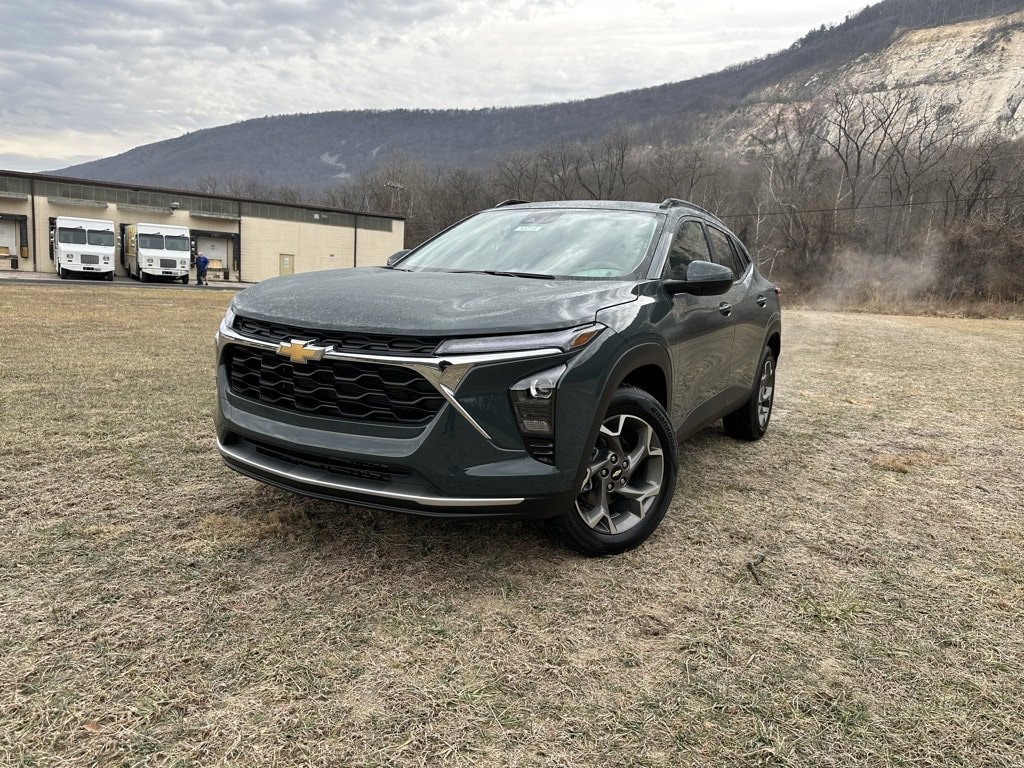 2025 Chevrolet Trax LT's photo