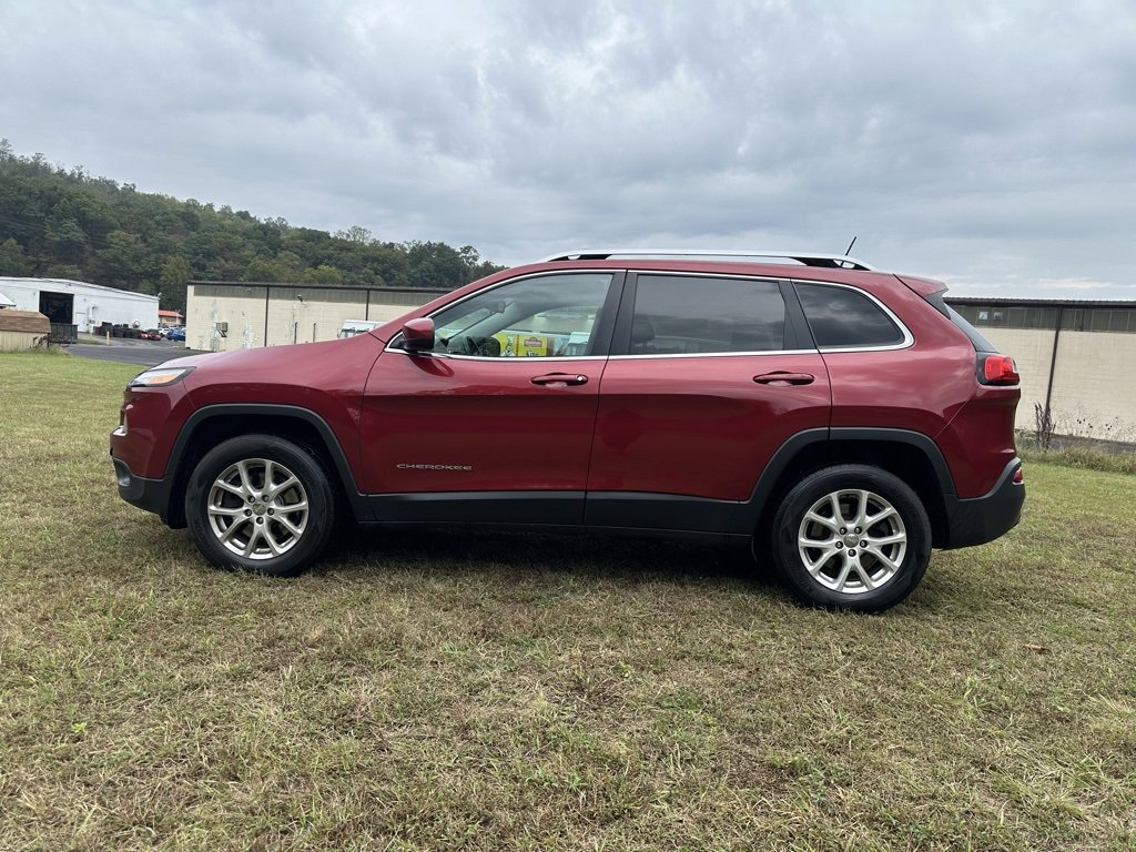 2017 Jeep Cherokee Latitude photo 3
