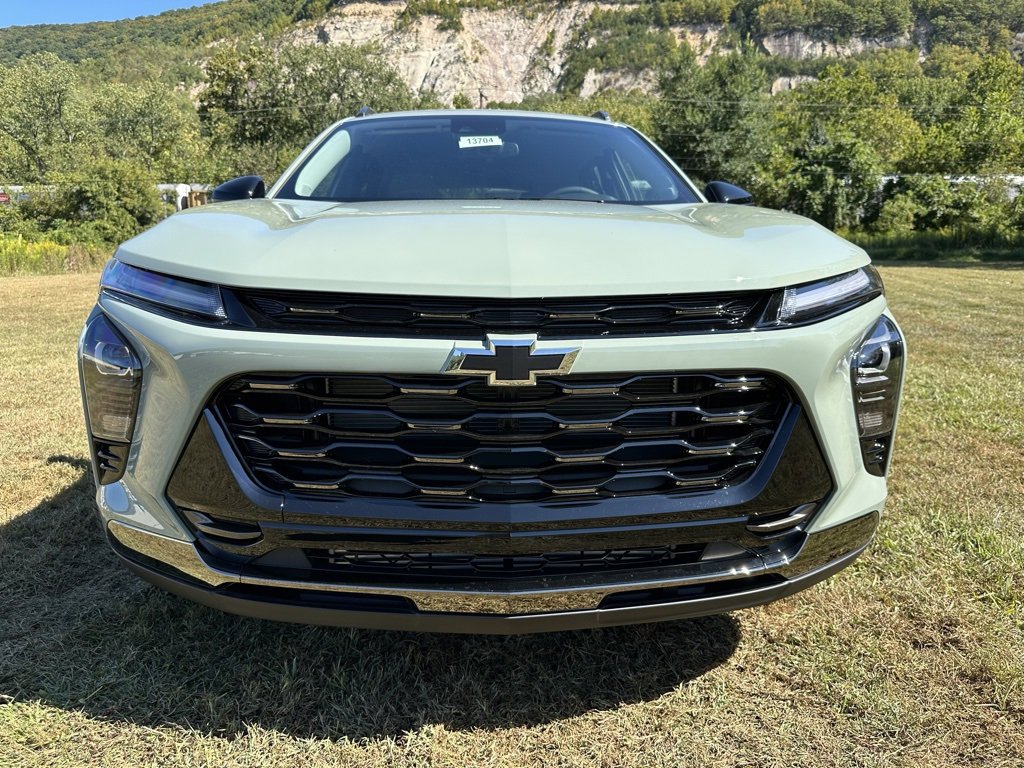 2025 Chevrolet Trax ACTIV photo 2
