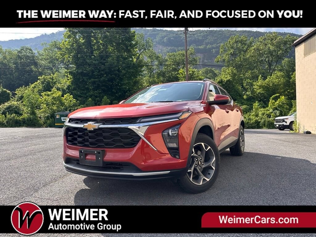 Used 2024 Chevrolet Trax LT SUV