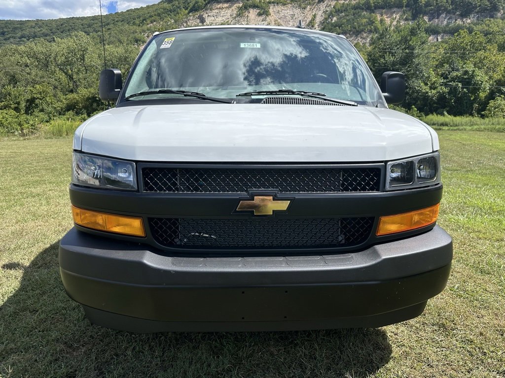 2025 Chevrolet Express Cargo 3500 Van photo 2