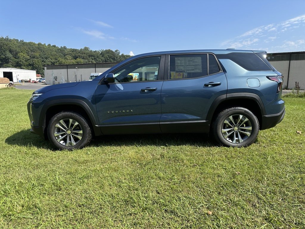 2026 Chevrolet Equinox LT photo 3